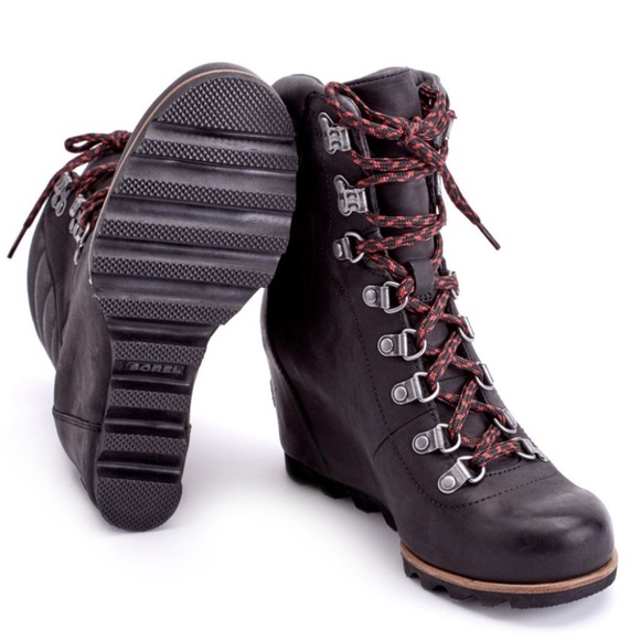 Sorel ‘Conquest’ Wedge Waterproof Boots - Picture 3 of 11